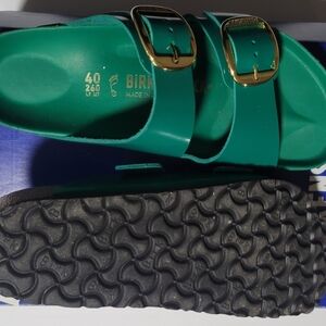 Birkenstock Women's  Arizona Big BUCKLE/Green Sandals with Gold Buckles